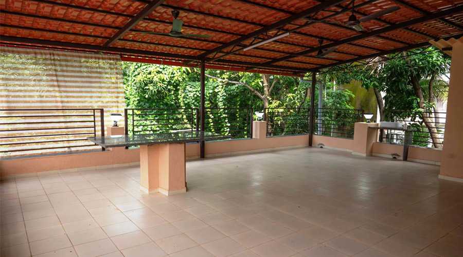 Madhumangal Cottage Kihim